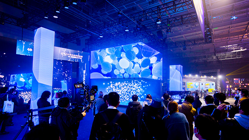 新品同様 25万円ジンターラドライビングスリッポン42シルバノラッタンジ